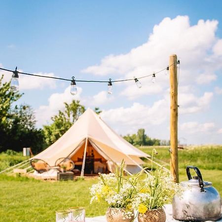 Smuk Lytse Bell Tent Echtenerbrug Ngoại thất bức ảnh