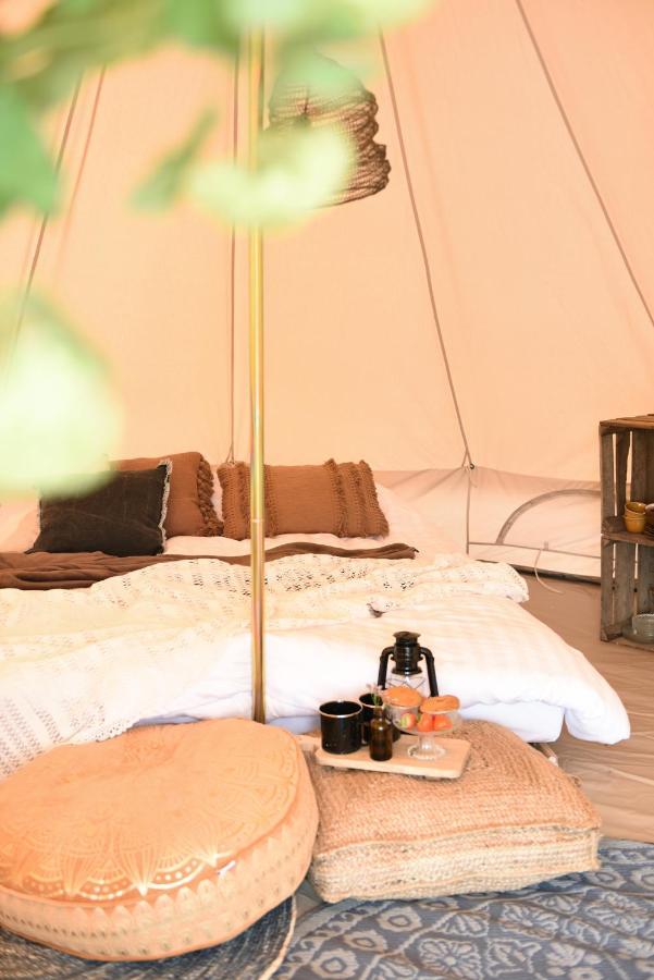 Smuk Lytse Bell Tent Echtenerbrug Ngoại thất bức ảnh