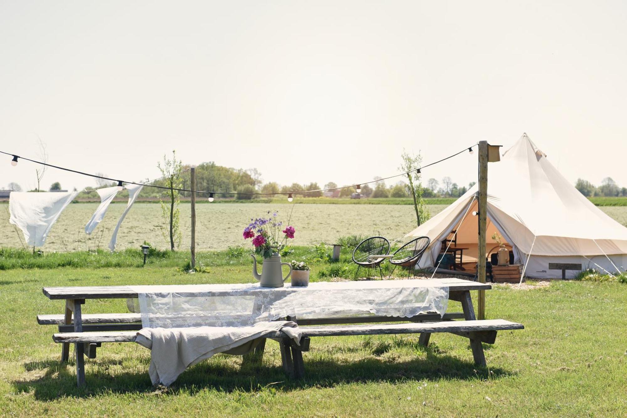 Smuk Lytse Bell Tent Echtenerbrug Ngoại thất bức ảnh